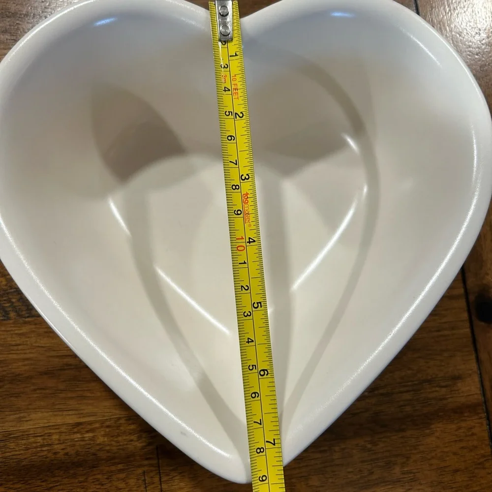 Pflatzgraff Vintage White Heart shaped bowl 8” PFA46